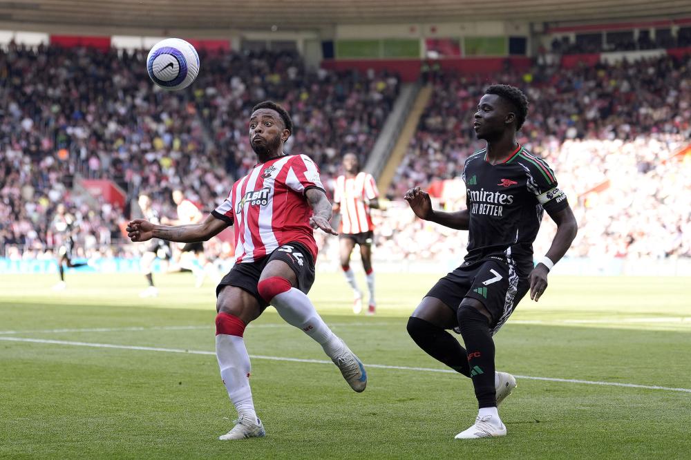 卢卡浓眉大交易后，湖人35胜17负&独行侠仅18胜33负